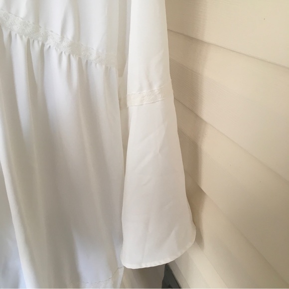 New White dress size M - Picture 4 of 4